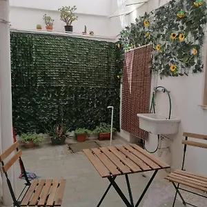 appartamento-a-10-min-a-piedi-dal-centro-storico.lecce-hotels.com/